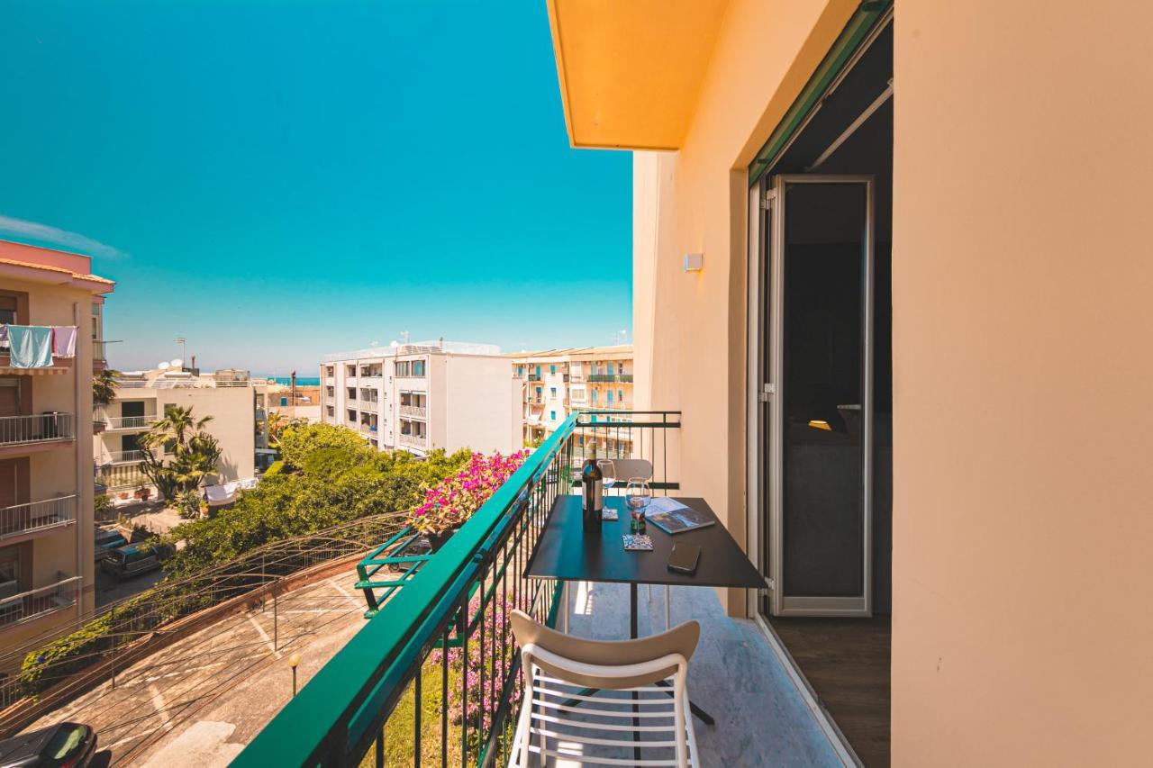 Nooria Sicilian Charme Rooms Cefalu Bagian luar foto